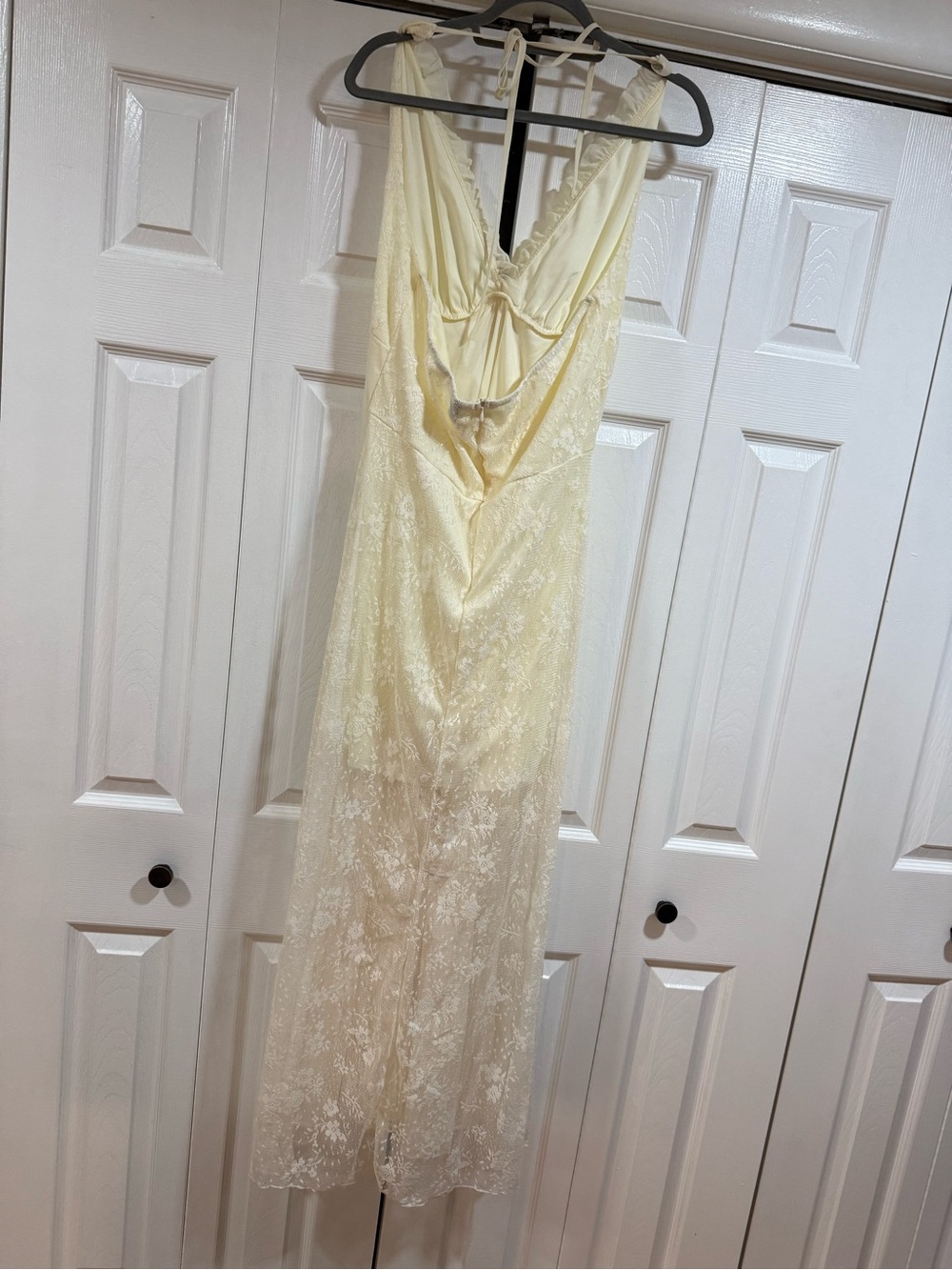 SHEIN Cream Lace Ruffle V-Neck Maxi Dress - Picture 4 of 6